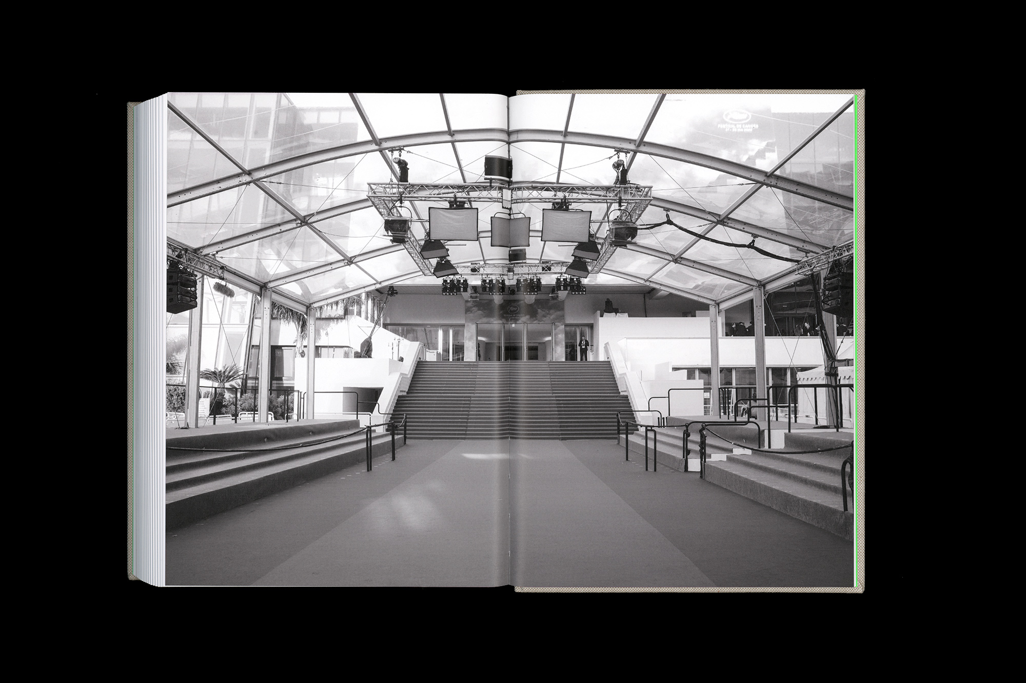 LARS EIDINGER – O MENSCH