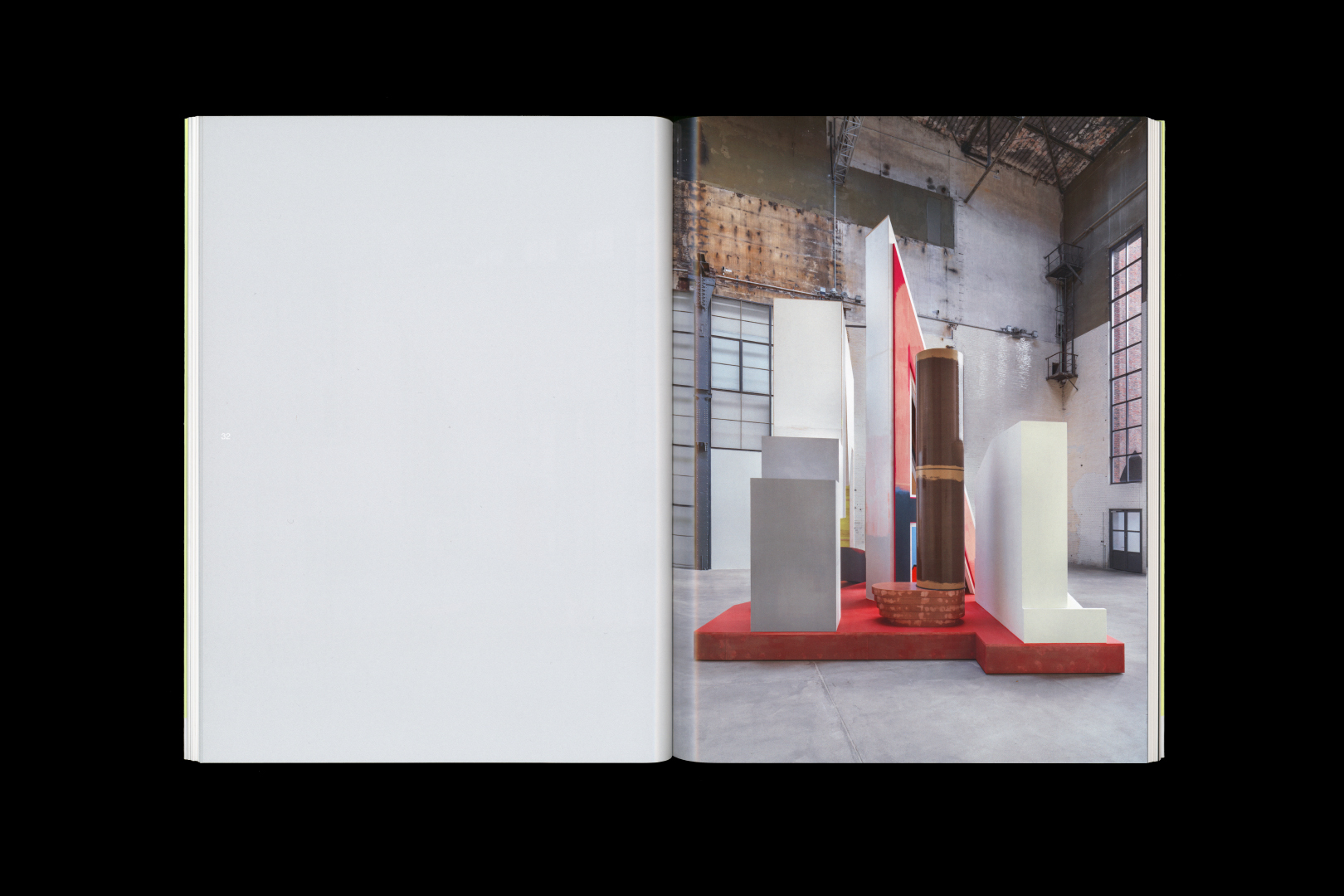 THOMAS SCHEIBITZ – PLATEAU MIT HALBFIGUR